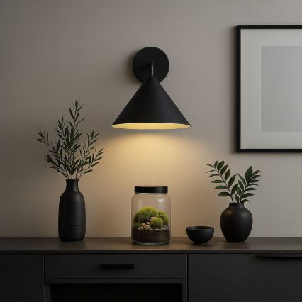 Seinavalgusti CAPITAL 1xGX53/15W/230V must