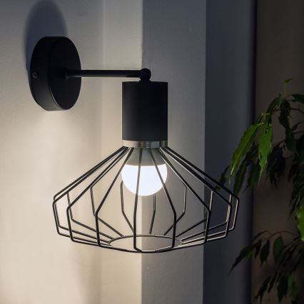 Seinavalgusti SOLANO 1xE27/15W/230V must/läikiv kroom