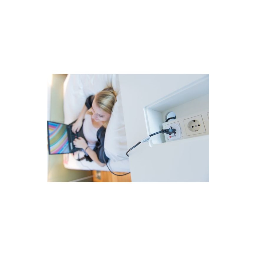 SKROSS - Universaalne reisiadapter 230V