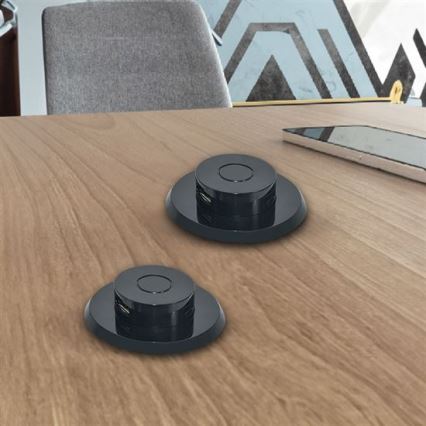 Sisseehitatud USB laadija USB A+C must