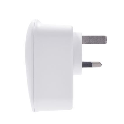 Reisiadapter UK-pistikule 230V 2x USB-A + 1x USB-C