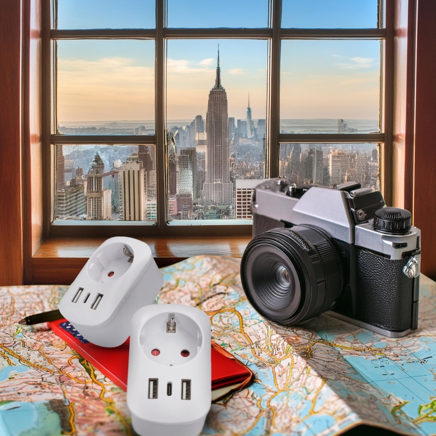 Reisiadapter USA jaoks 230V 2x USB-A + 1x USB-C