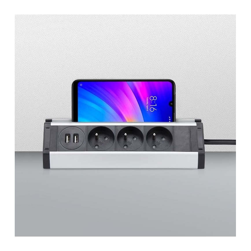 Pikendusjuhe 3Z + 2 x USB 1,5 m alumiinium/must