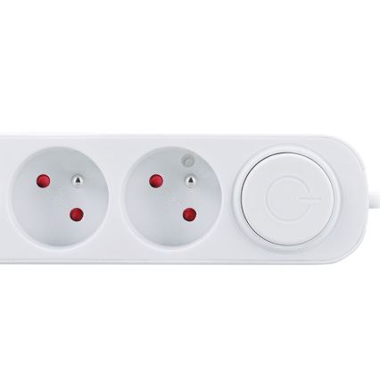 3 m pikendusjuhe viie pistikupesaga, lülitiga ja USB-A ning USB-C laadimisega