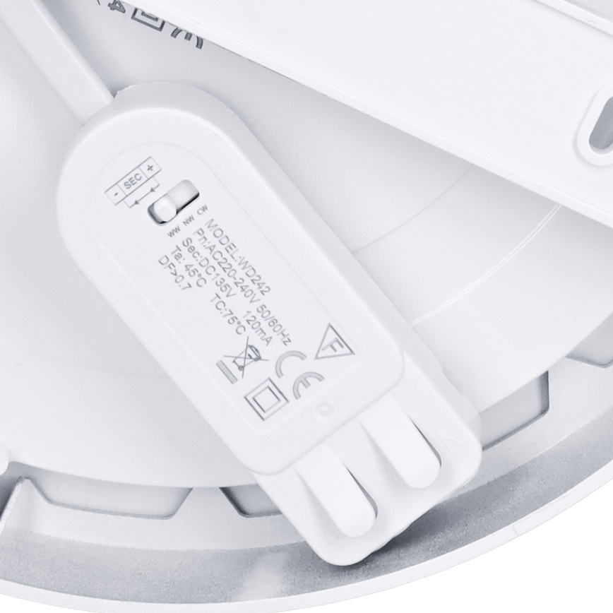LED pinnapealne/sisseehitatav paneel 2-ühes 18W/230V 3000/4000/6000K Ø 22,5 cm IP54 hõbedane