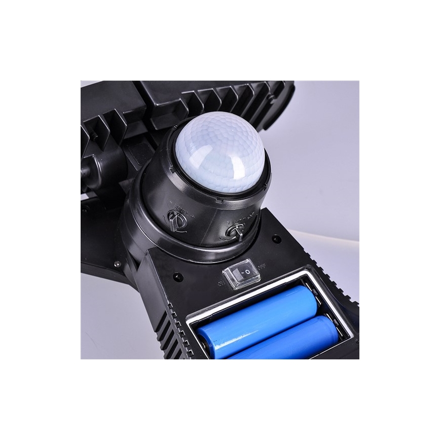 LED Prožektor päikesepaneeli ja anduriga 2000mAh LED/8W/3,7V IP44