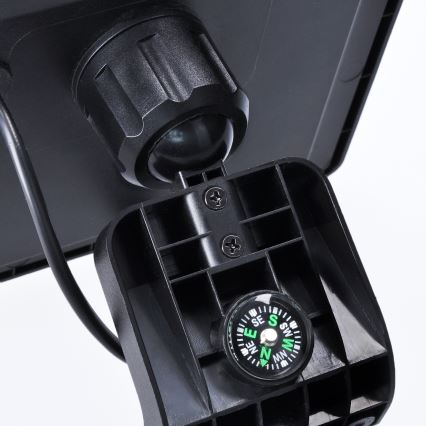 LED Päikesepaneeliga prožektor koos liikumisanduriga LED/11W/3,7V 4400mAh 3000K/4000K/6500K IP54