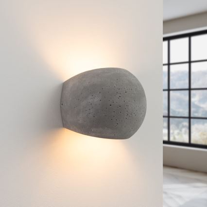 Seinavalgusti GLOBE 2xG9/8W/230V betoon/hall