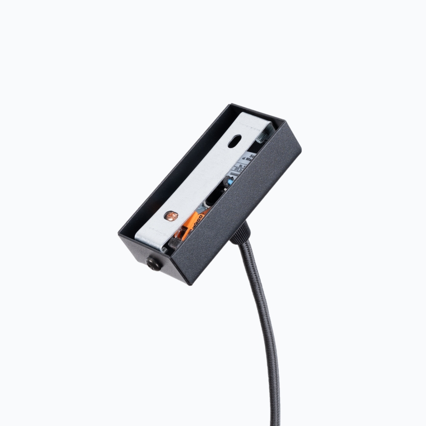LED Lühter SPARK 1xG13/8,5W/230V must