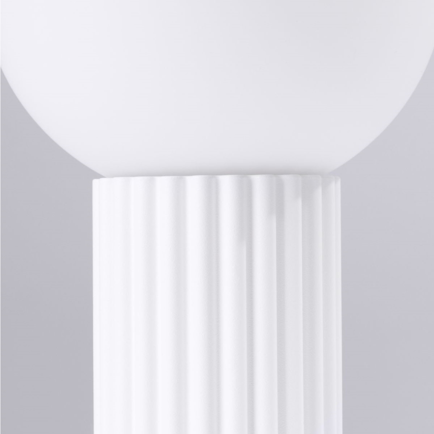 Laevalgusti vannituppa HALO 1xG9/8W/230V d. 12 cm IP44 valge