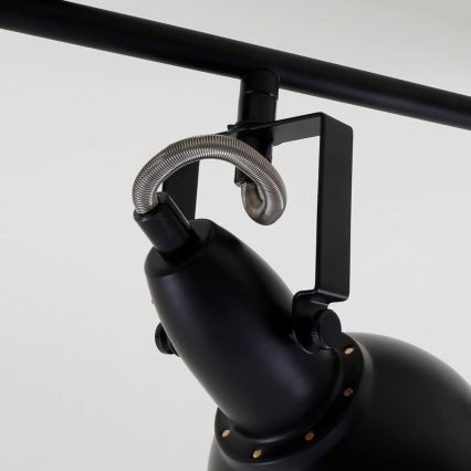 Suunatav punktvalgusti 3xE14/40W/230V must