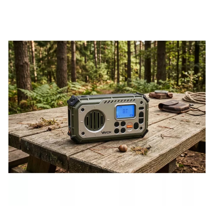 Telkimisraadio käsikäepidemega, päikesepaneeliga ja LED-taskulambiga akupanga funktsiooniga 5V/3xAAA/2000 mAh IPX4 roheline