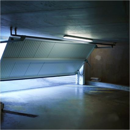 Tööstuslik luminofoorvalgusti HERMIC T8 2xG13/18W/230V IP65