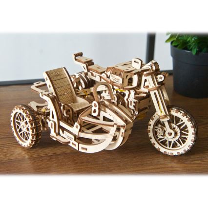 Ugears - 3D puidust mehaaniline pusle Mootorratas külgkorviga