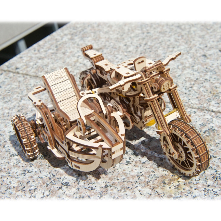 Ugears - 3D puidust mehaaniline pusle Mootorratas külgkorviga