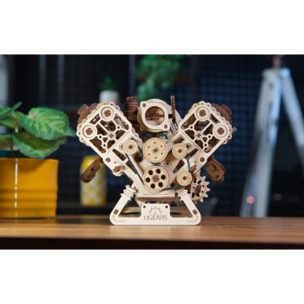 Ugears - 3D puidust mehaaniline pusle V8-mootor