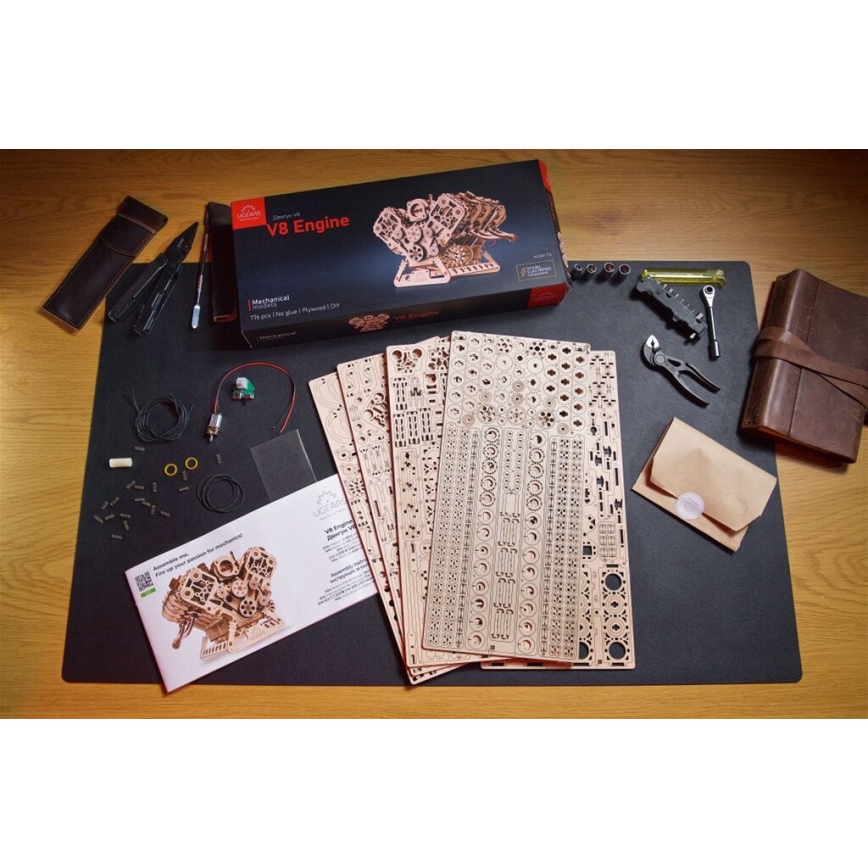 Ugears - 3D puidust mehaaniline pusle V8-mootor