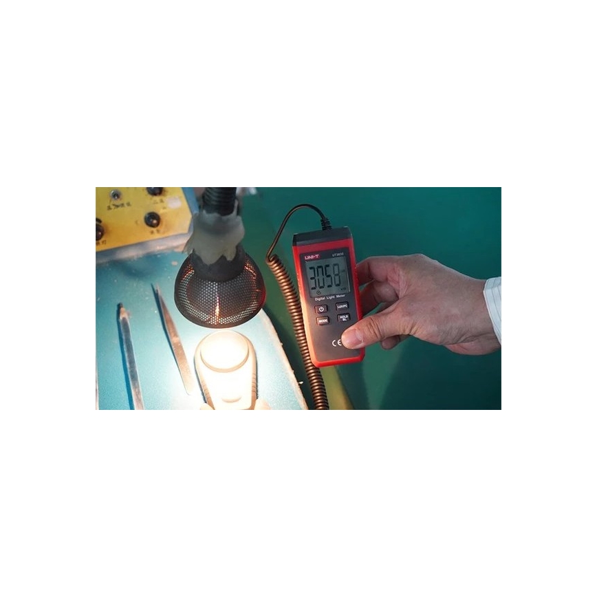 Uni-T UT383S - Luxmeeter 3xAAA