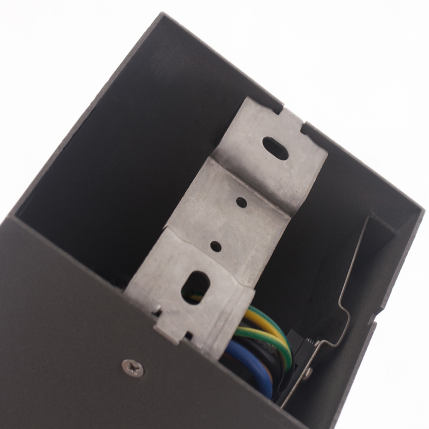 Välivalgusti koos pistikupesaga GARD 1xE14/60W/230V IP44