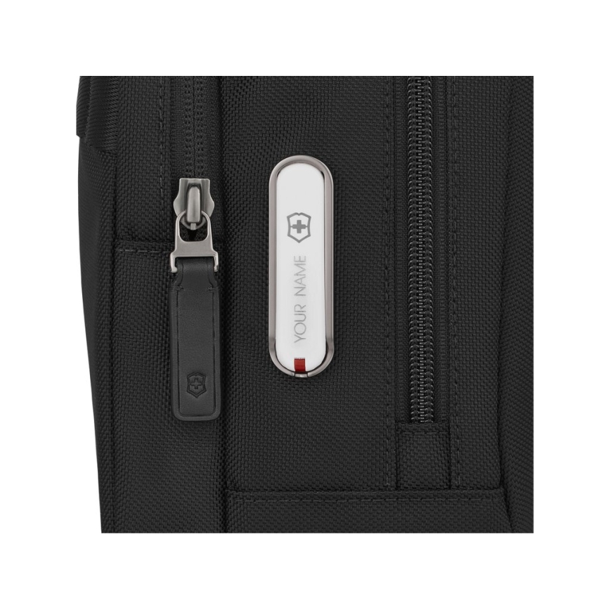 Victorinox - Mythic kosmeetikakott 7 l must