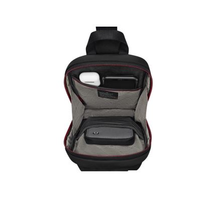Victorinox - Travel Essentials õlakott, 5 l, must