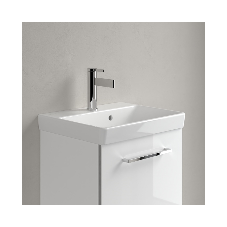 Villeroy & Boch 73584501 - Seinale paigaldatav valamu AVENTO 45x37 cm keraamika/valge