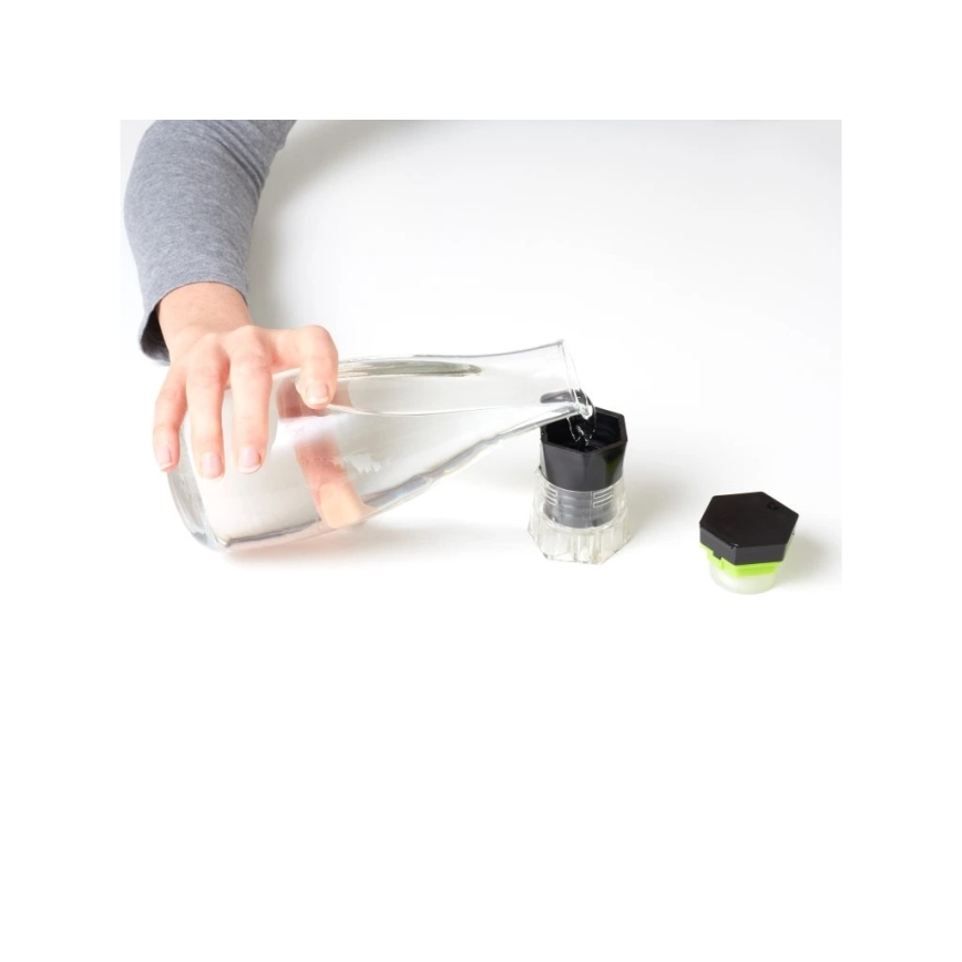 Vitility - 5-ühes tablettide annustaja ja lõikur, must