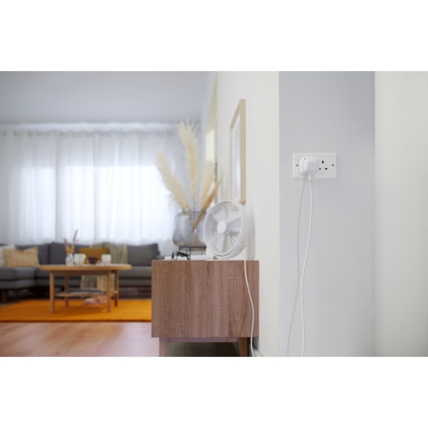 WiZ - Nutikas pistikupesa F 2300W + powermeter Wi-Fi SCHUKO
