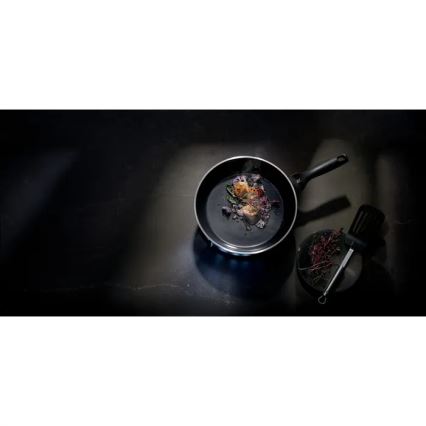 WMF - CERADUR PROFI pann, läbimõõt 28 cm