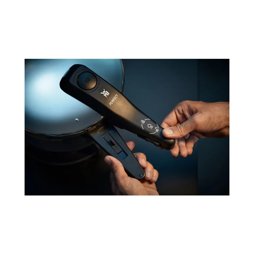 WMF - survepottide komplekt 8,5 l + 4,5 l PERFECT, roostevabast terasest