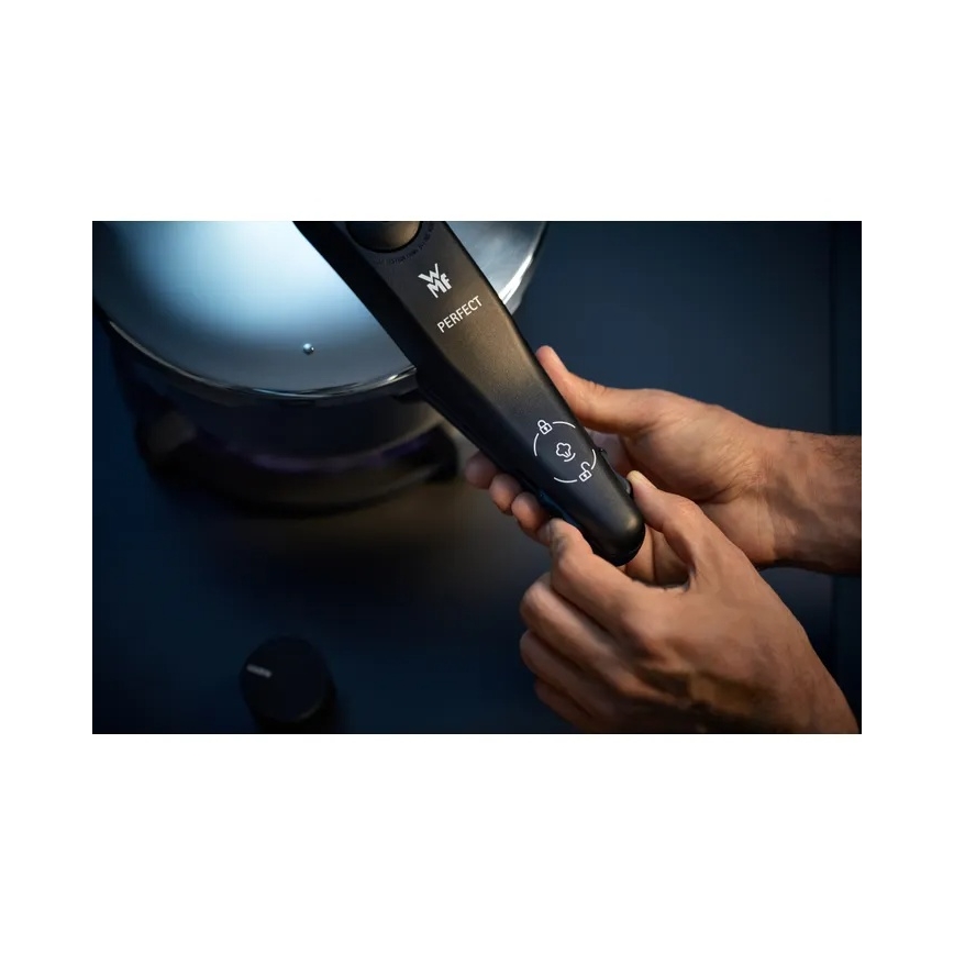 WMF - survepottide komplekt 8,5 l + 4,5 l PERFECT, roostevabast terasest